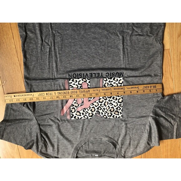 Vintage Logo MTV Adult Womens T-Shirt Size XL Checkered 'M' Pink TV Logo NWOT - Picture 5 of 8